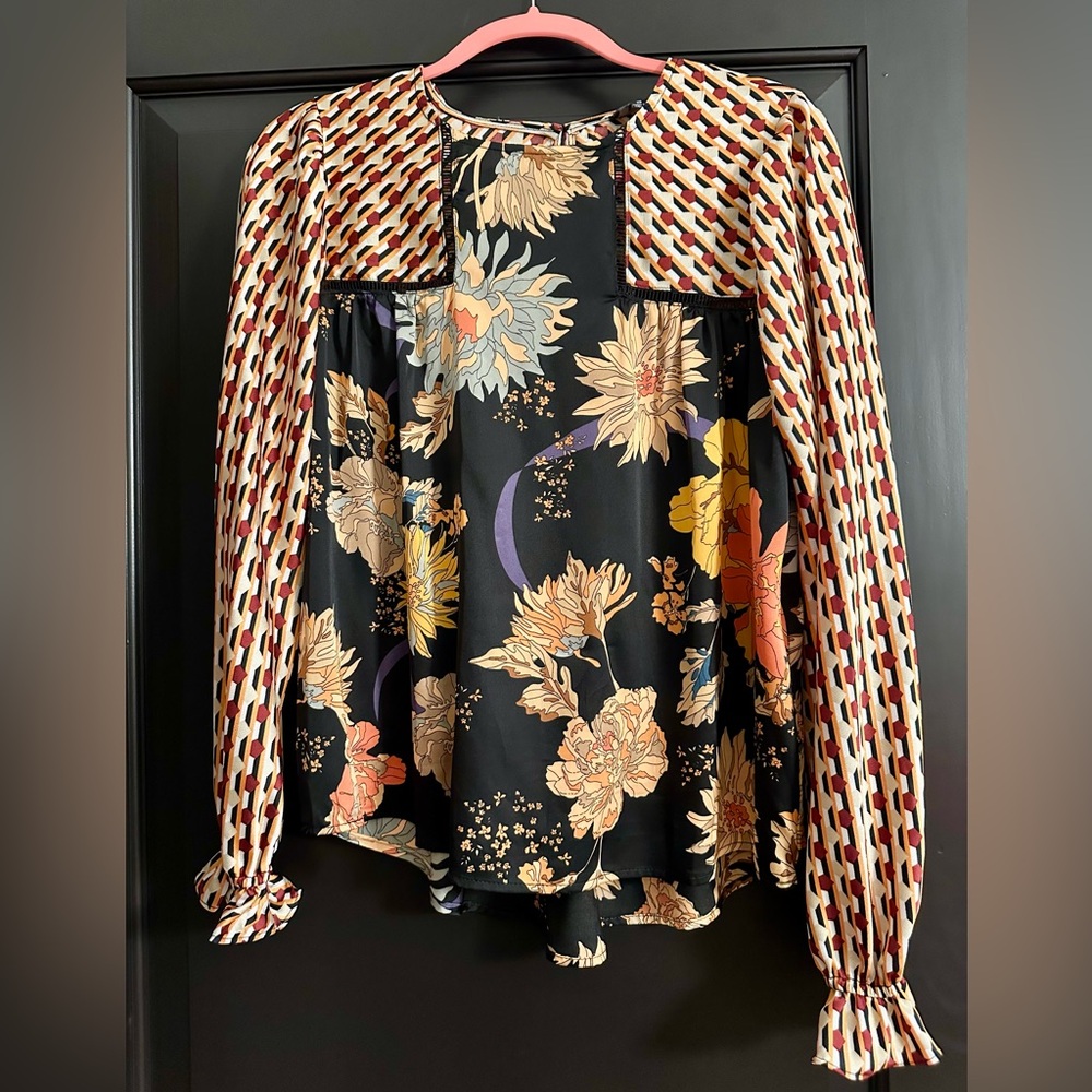 Fate Boho Geometric Pattern Top — Size Small